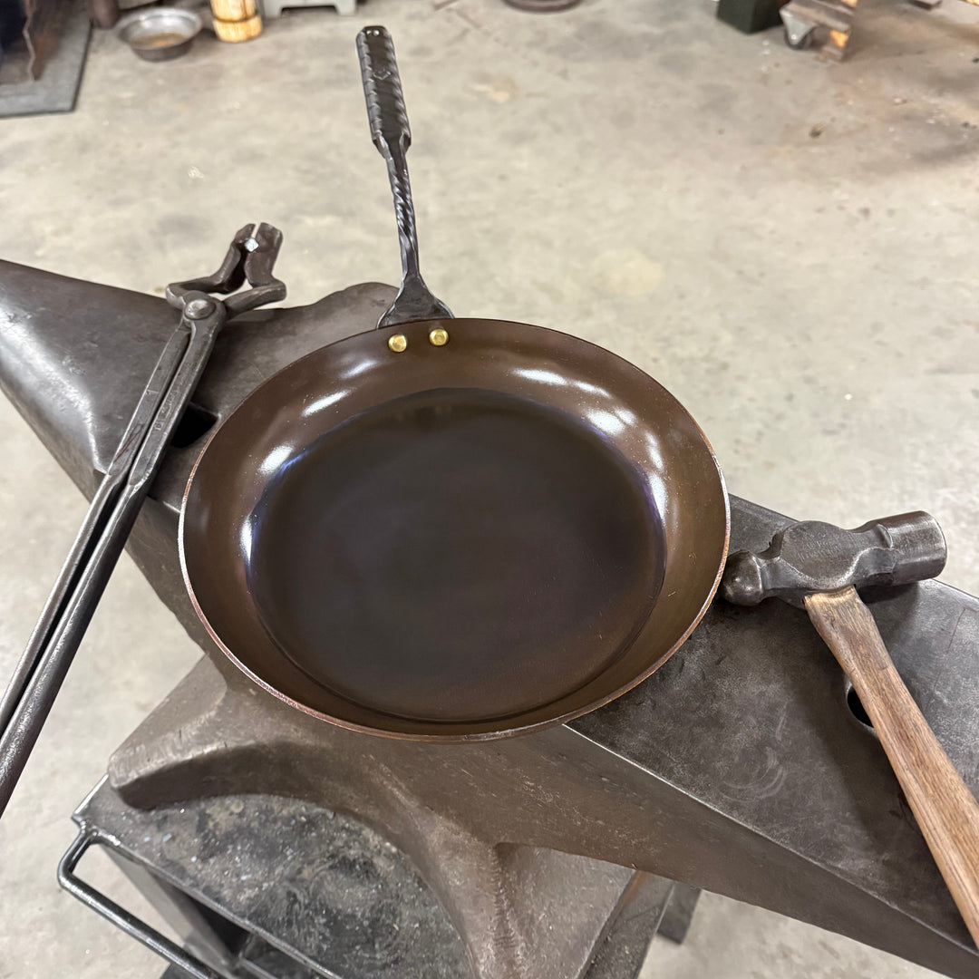 Blue collar skillet