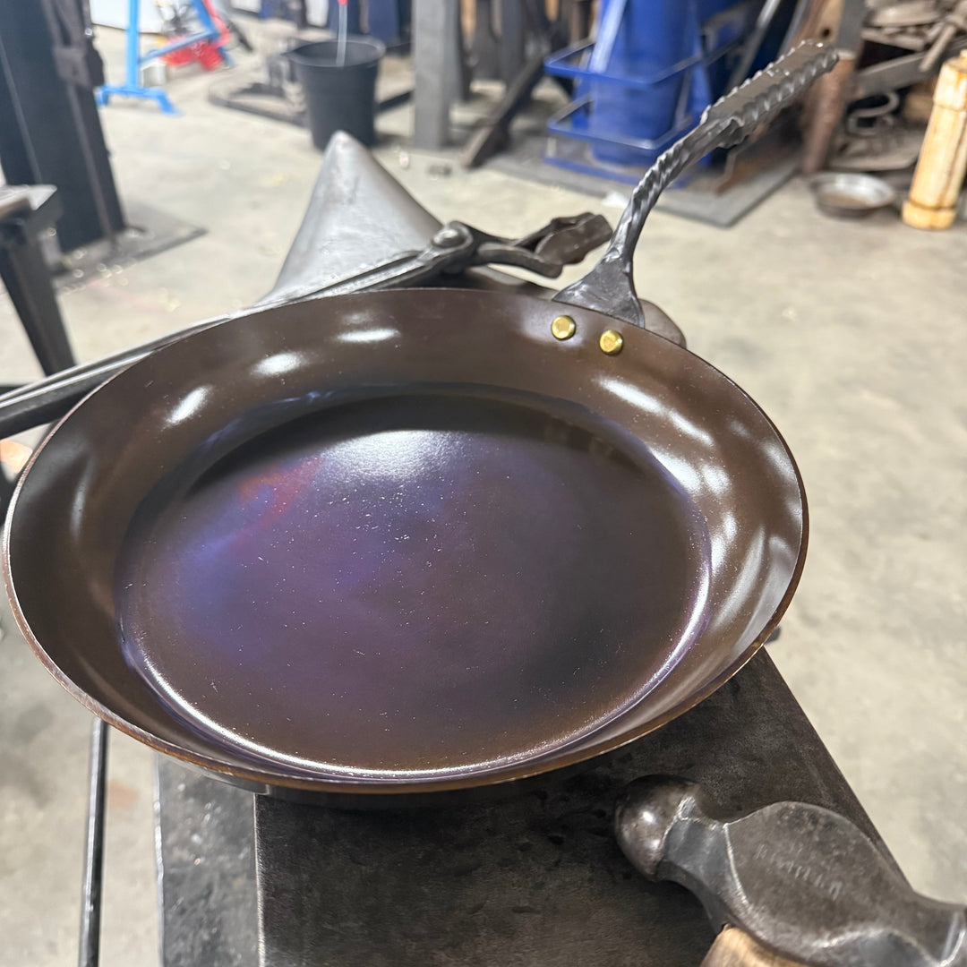 Blue collar skillet