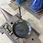 Load image into Gallery viewer, Vintage folding handle skillet