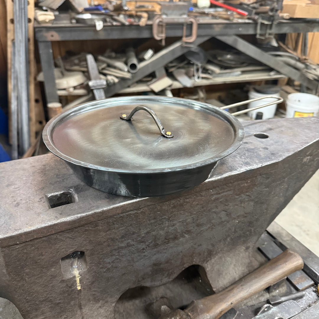 Custom 10 inch Deep Dish Pan with Lid and Folding Handle